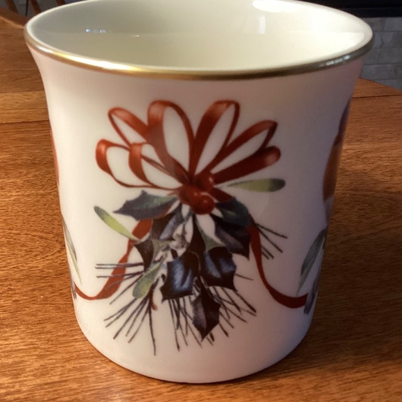 Lenox Winter Greetings Mug EASTERN BLUEBIRD Catherine McClung - Picture 3 of 6